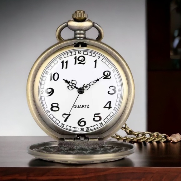 Farmer Bronze Pocket Watch Chained Pendant Retro Quartz Analog Gift Pouch - Picture 16 of 16